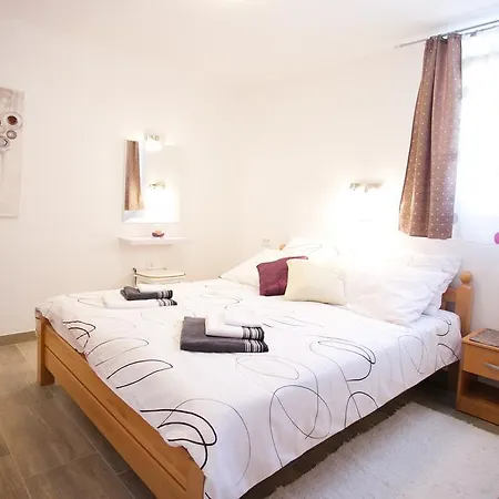 Ferienhaus Bilo Idro *